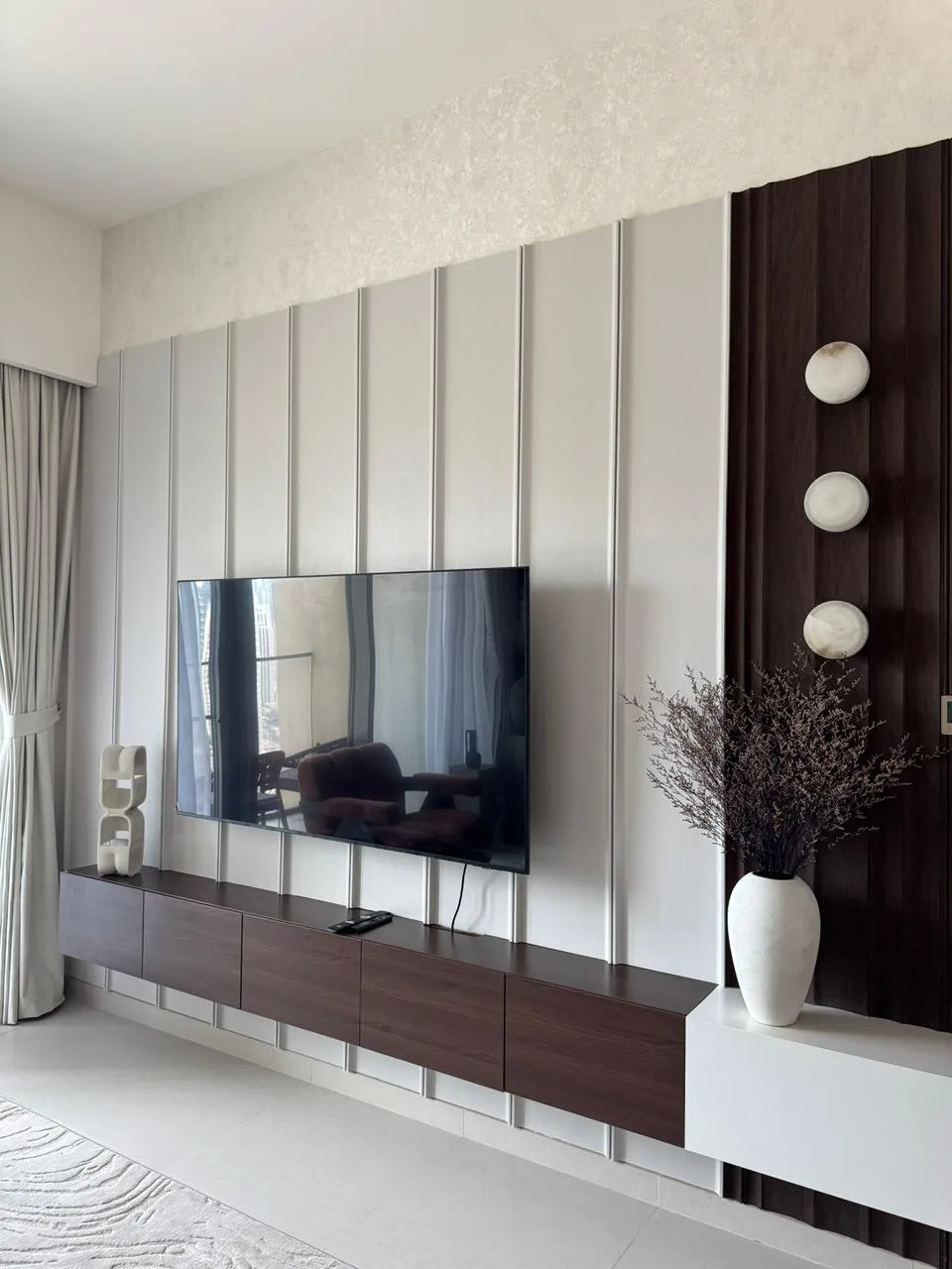 Palace Emaar Beachfront Dining Area 2 Bedroom Apartment Furnishing Dubai Marina Downtown Japandi Style Package